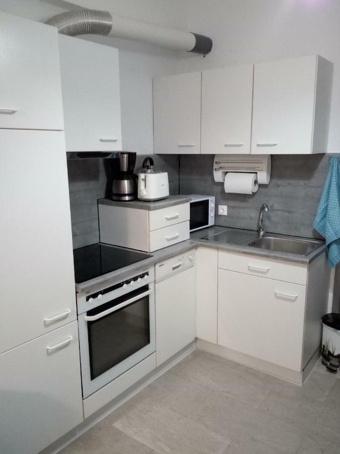 Jonnys Ferienwohnung Peraía Esterno foto