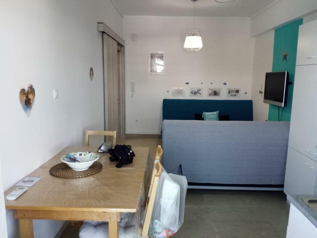 Jonnys Ferienwohnung Peraía Esterno foto